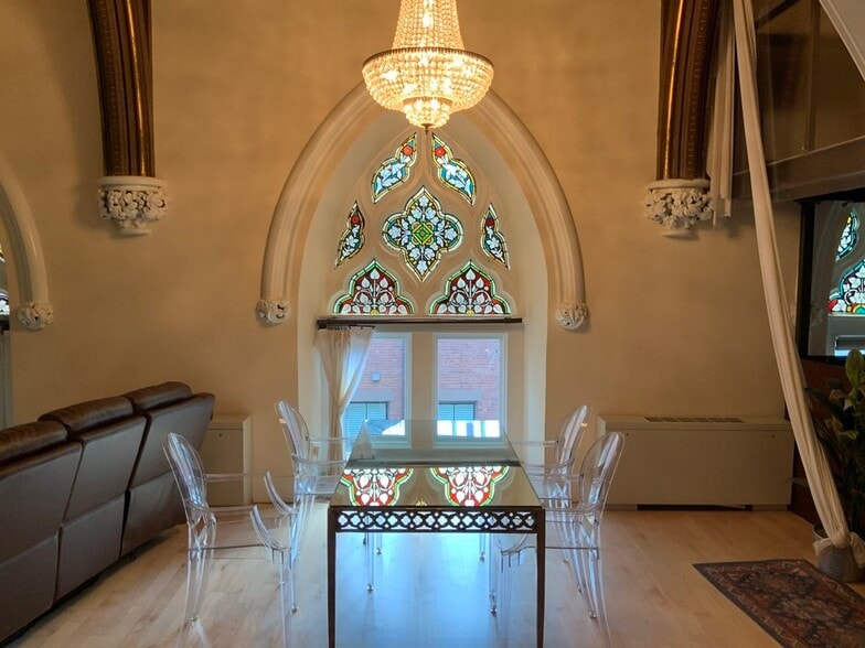 Primary Photo - 48 W Broadway