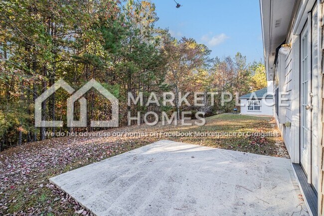 Building Photo - 10143 Deep Creek Dr