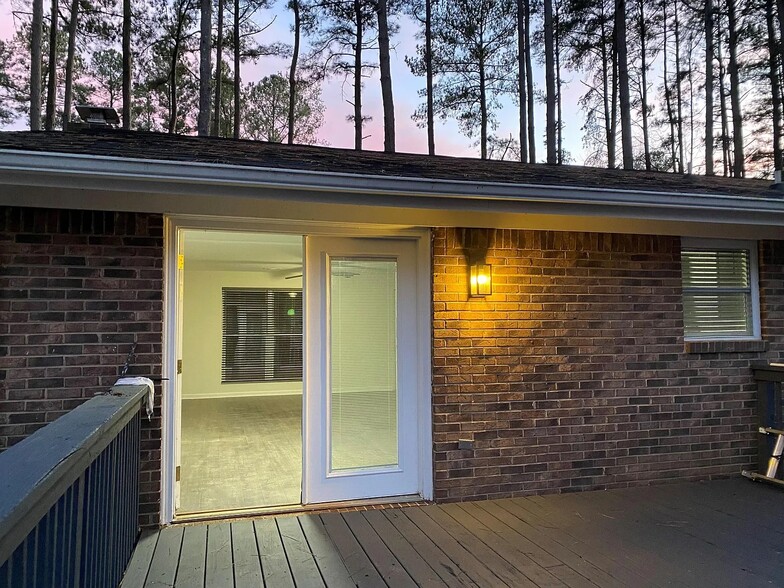 Patio Entrance - 290 Chuckwood Rd