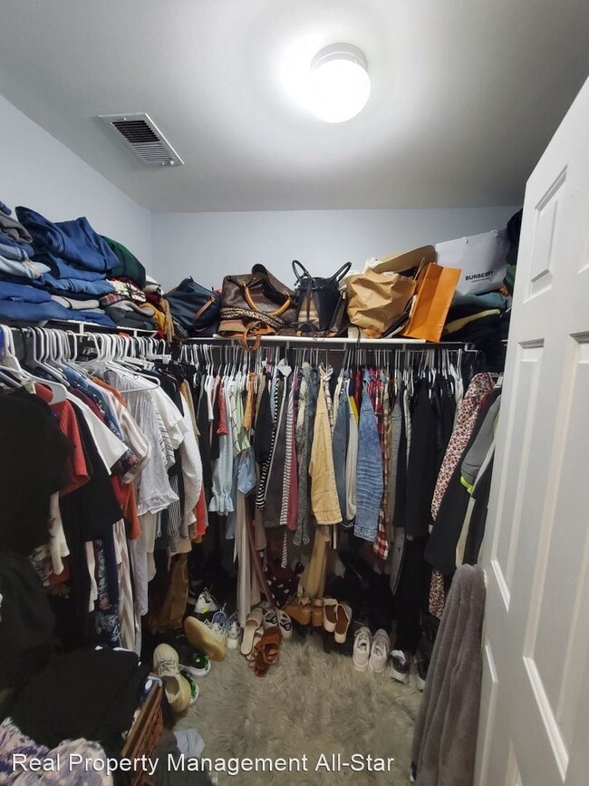 Building Photo - 2 br, 2 bath House - 1204 Woodhaven Drive