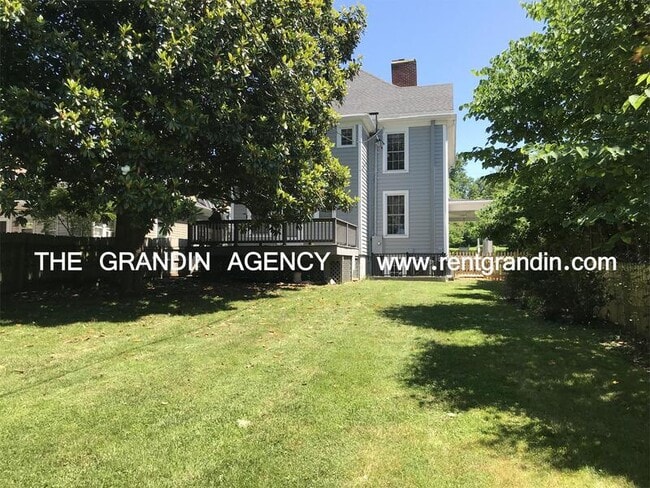 Building Photo - 356 Pennsylvania Ave
