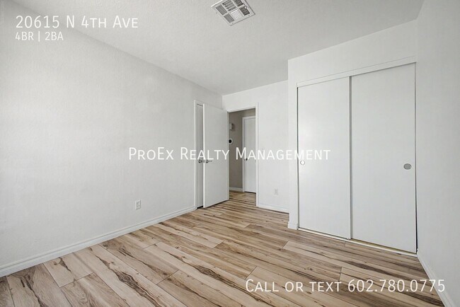 Building Photo - 20615 N 4th Ave