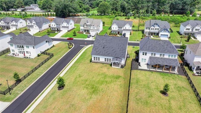 Building Photo - 3695 Andover St