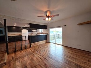 Building Photo - 3718 W 17th Pl