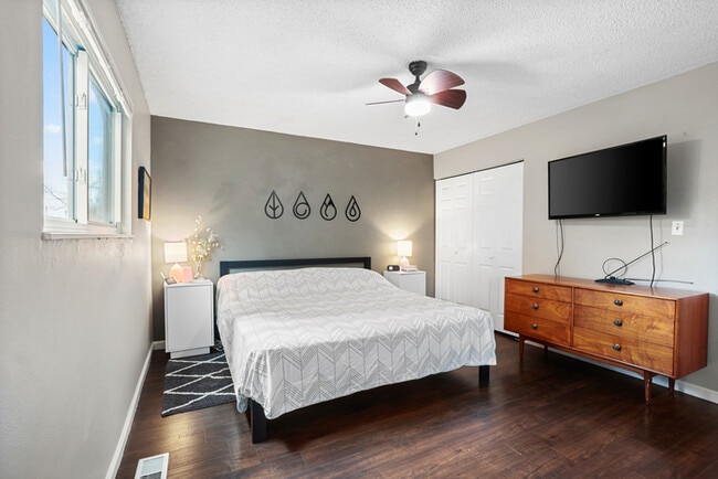 Building Photo - 4806 Turquoise Circle Colorado Springs, CO...