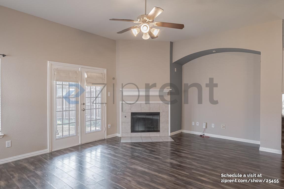 Building Photo - 11853 Del Rio Dr
