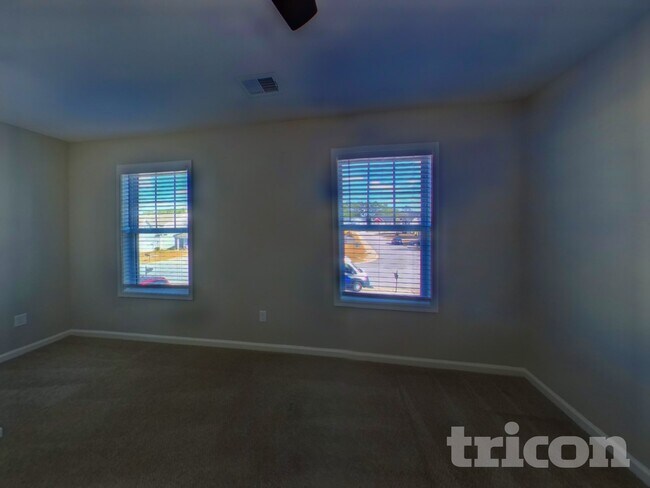 Building Photo - 1090 Heart Pine Dr