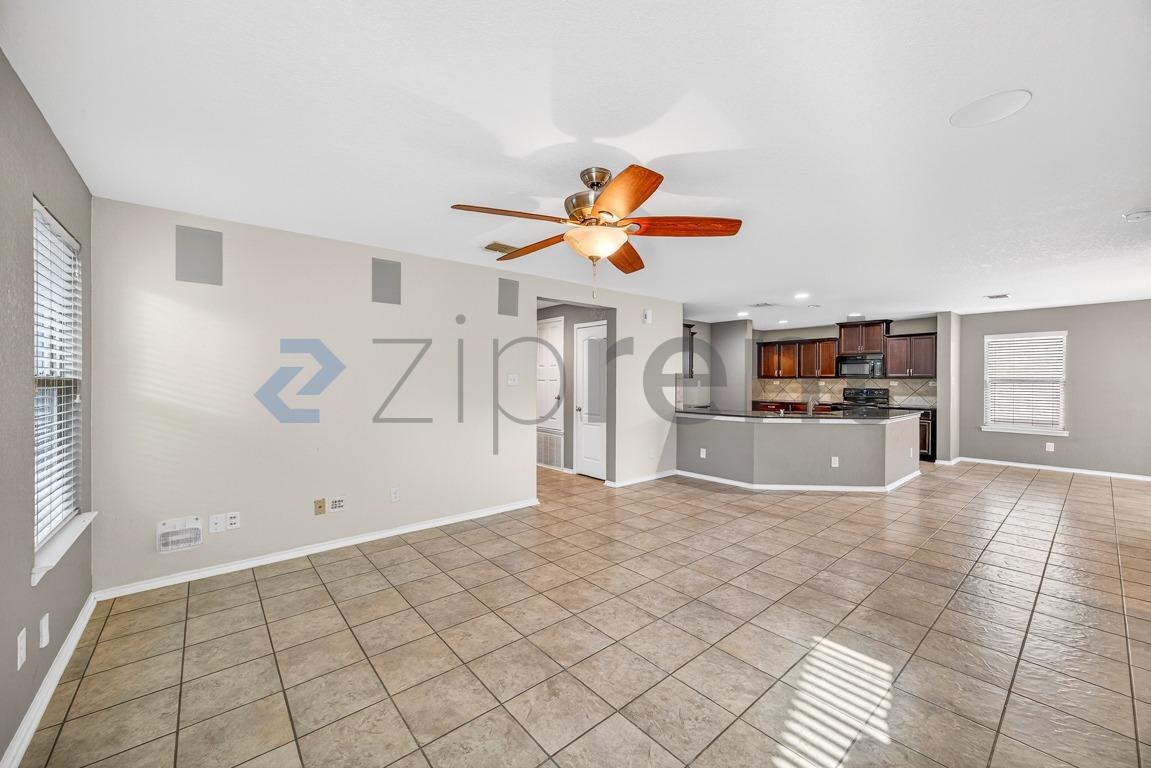 Building Photo - 7614 Heavenly Arbor