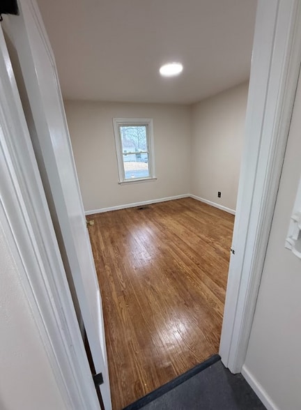 Building Photo - 215 Derhake Rd