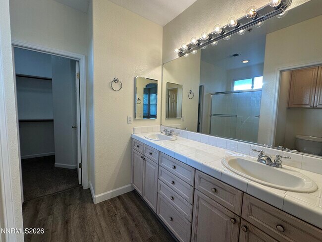 Building Photo - 6227 Ingleston Dr