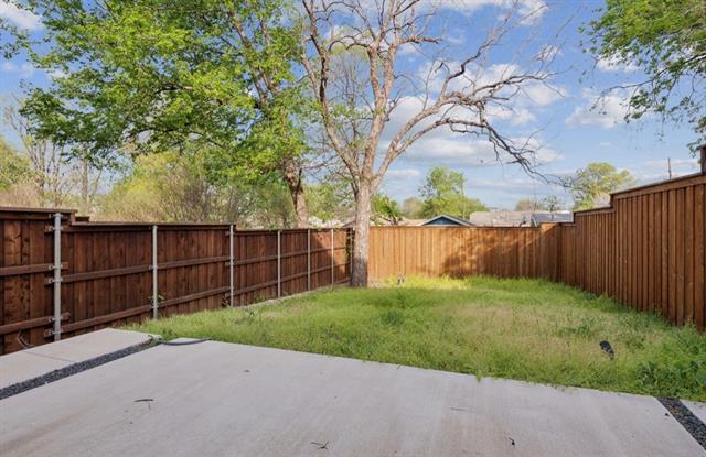 Building Photo - 2333 Vagas St