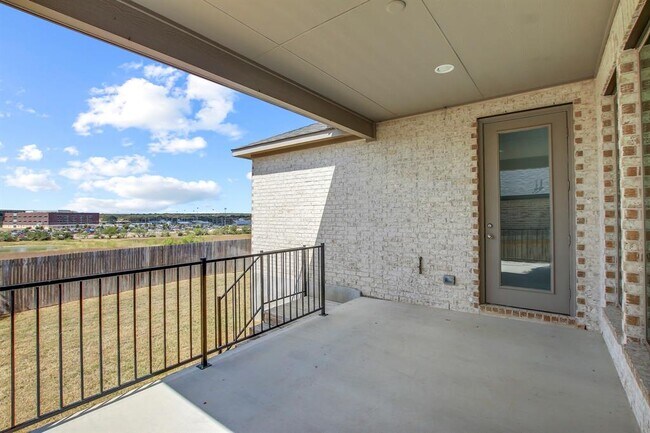 Building Photo - 155 Cyrus Milton Dr
