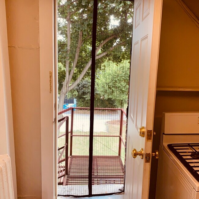 Building Photo - 2900 Enoch Ave