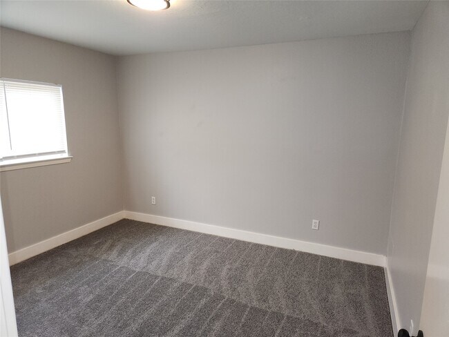 Building Photo - 20911 Walder Ct