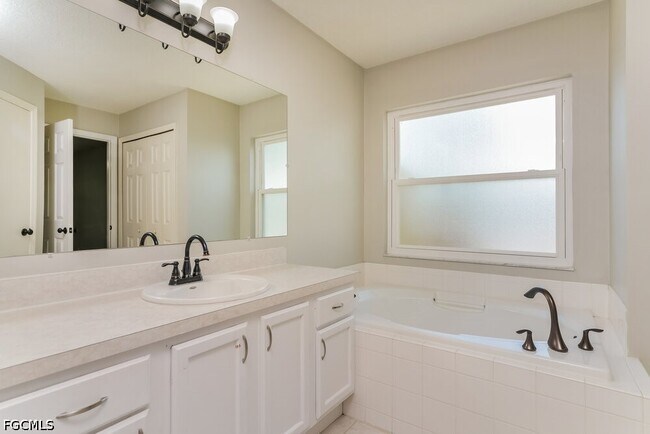 Building Photo - 1638 Nightfall Dr