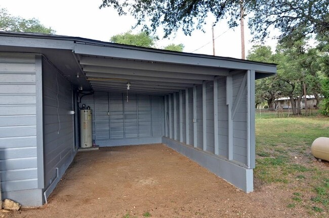 Building Photo - 182 Patten Dr