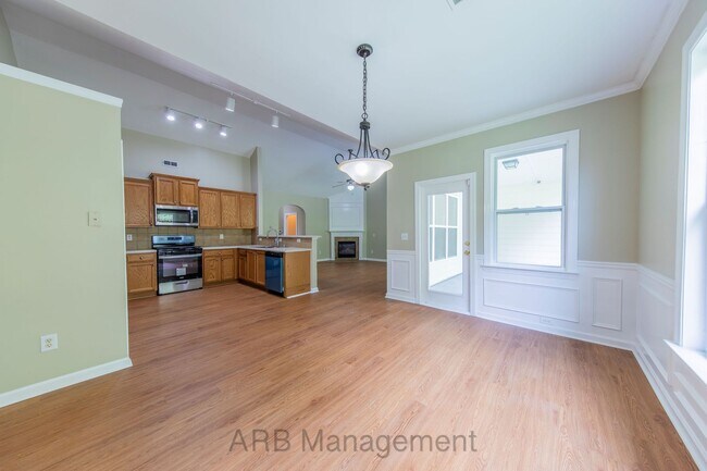 Building Photo - Charming 3-Bedroom Ranch in The Glen at St...