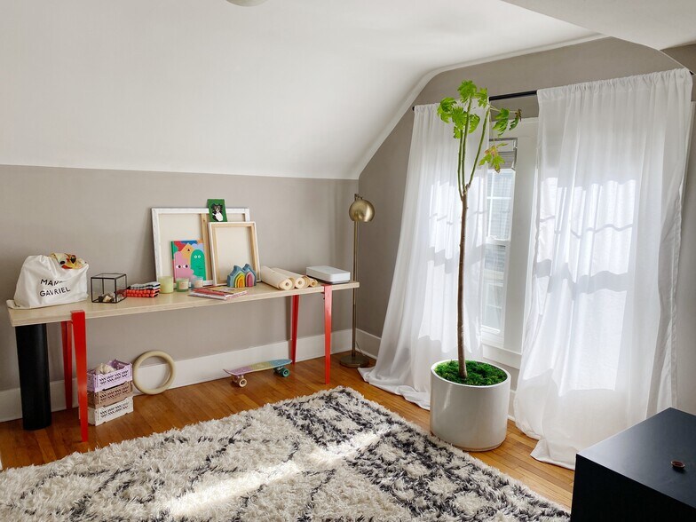 Building Photo - 1312 N Maple Ave