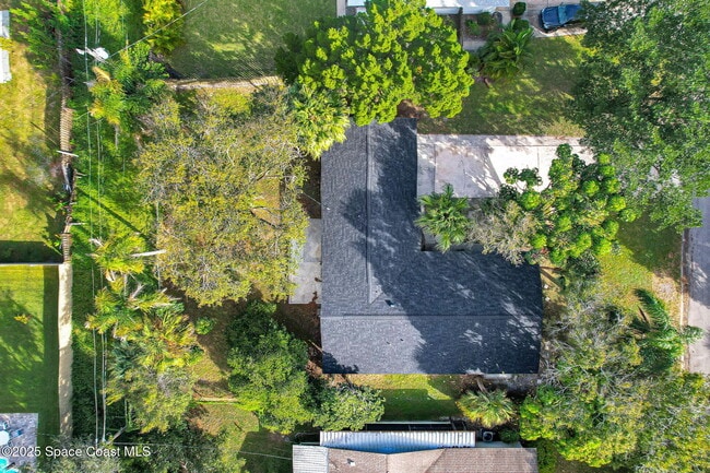 Building Photo - 2416 Lee Ave