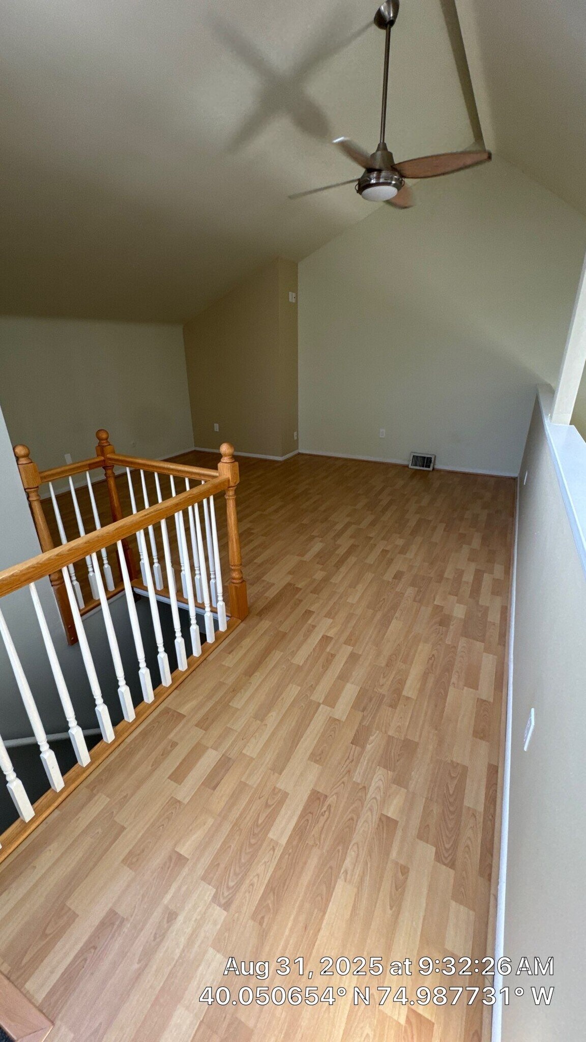 Loft - 9541 James St