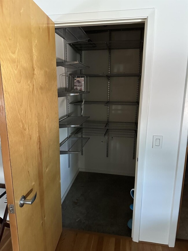 Building Photo - 1999 McKinney Ave