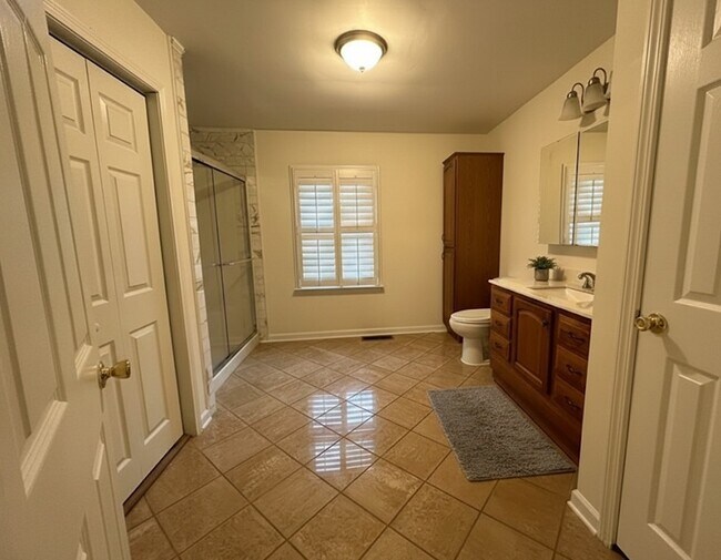 Building Photo - 4641 Due W Rd NW