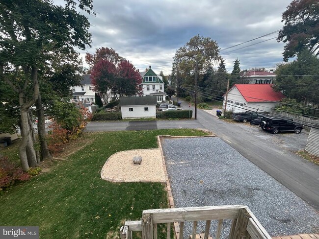 Building Photo - 3517 Rutherford St