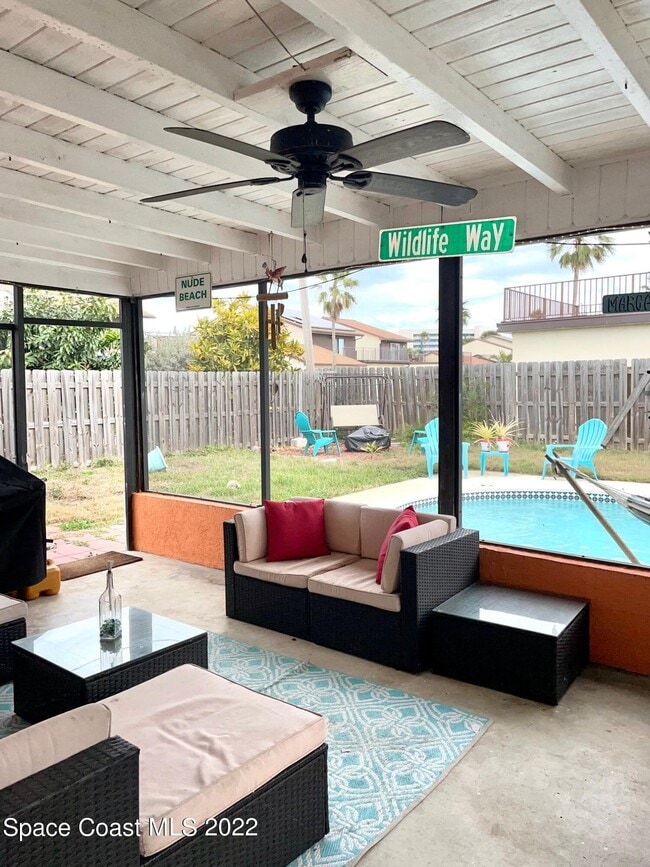 Building Photo - 225 Magnolia St