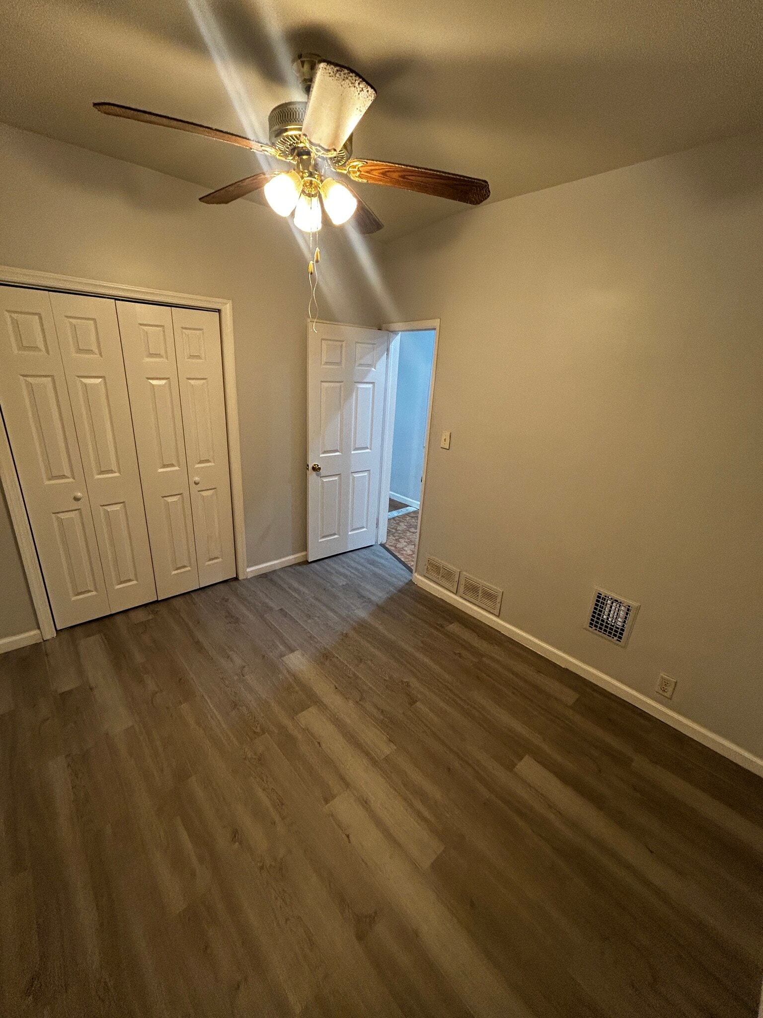 Bed room 1 - 100 Clarke Ave