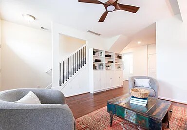 Building Photo - 532 E Saint Catherine St