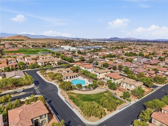 Building Photo - 10344 Shropshire St