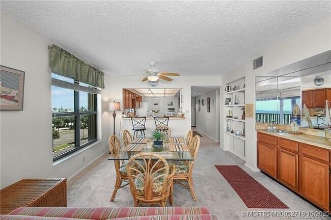 Building Photo - 10200 S Ocean Dr