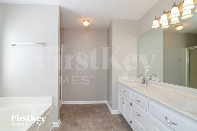 Building Photo - 208 Moore Valley Way