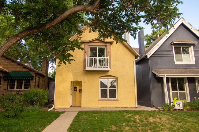 Primary Photo - 628 S Washington St