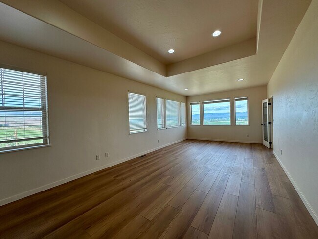 Building Photo - House On the Hill with Beautiful Views!