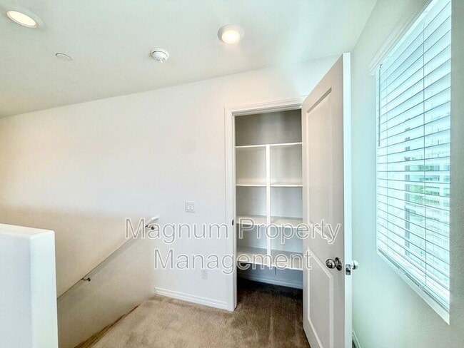 Building Photo - 36980 Camino Spgs Ave