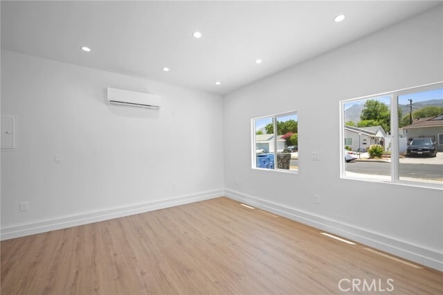 Building Photo - 10943 Nassau Ave