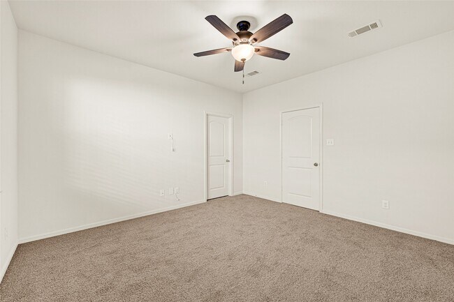 Building Photo - 10506 Pine Landing Dr