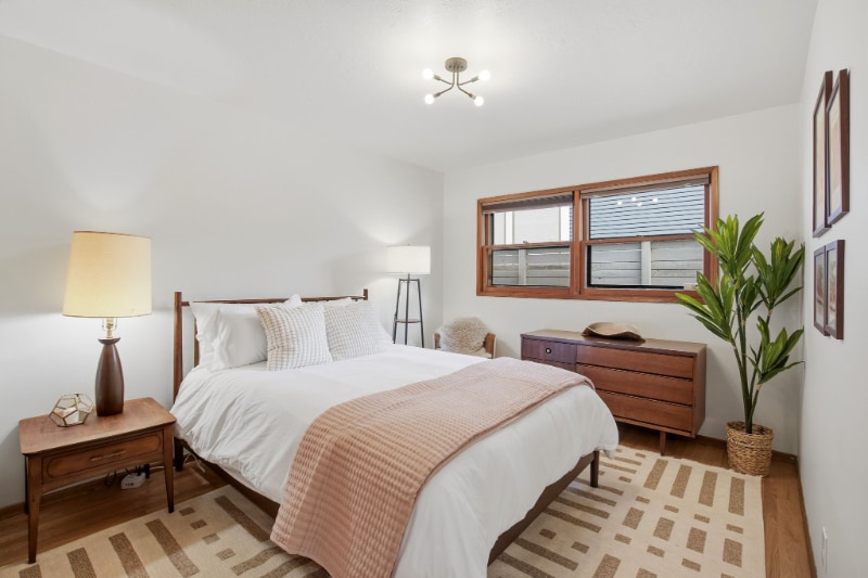 Building Photo - 5847 NE 30th Ave