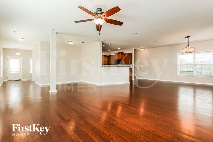 Building Photo - 328 Drayton Pl Dr
