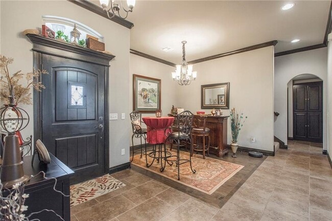 Building Photo - Stunning home in Deer Creek Schools!