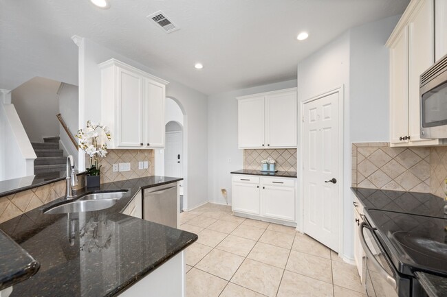 Building Photo - 1946 Hawthorne Brook Ln