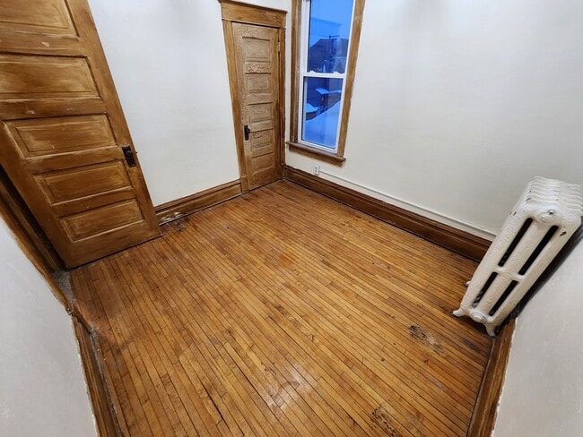 Building Photo - 2217 John Ave