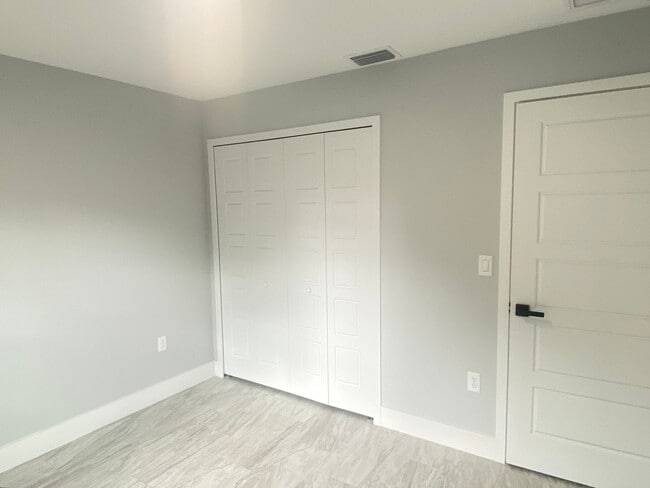 Building Photo - New 3/2 Home in Summerfield!