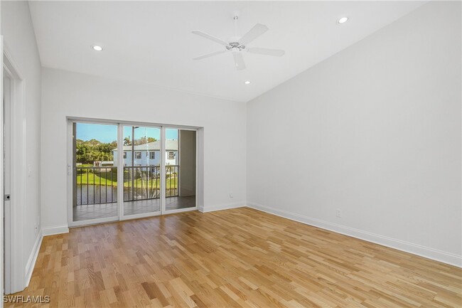 Building Photo - 832 Tanbark Dr