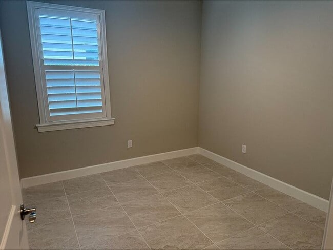 Building Photo - 2459 Brassica Dr