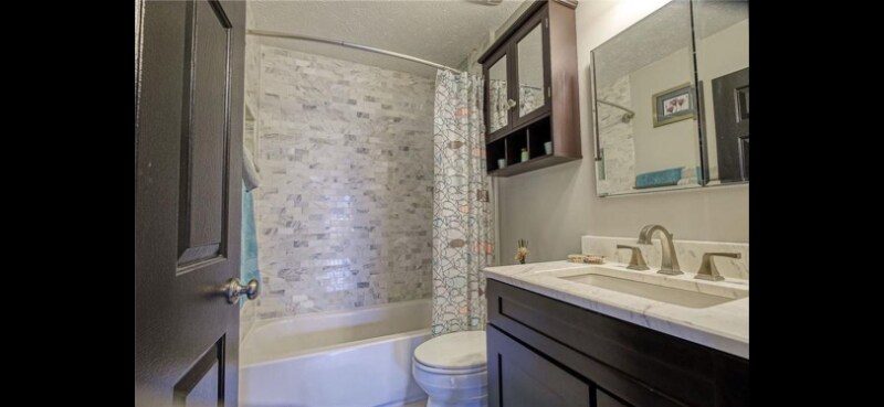 Building Photo - 1168 Camarta Dr