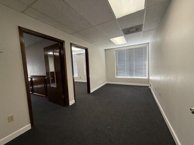 Building Photo - 4323 Division Street