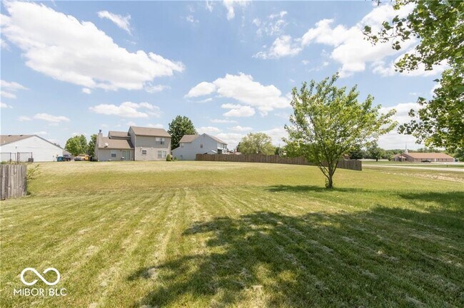 Building Photo - 10509 Sedgegrass Dr