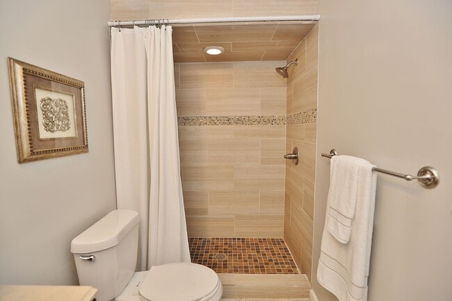 Building Photo - MUST SEE! Charming 3-Bedroom Townhome in Thoroughgood! 1-Car Attached Garage!